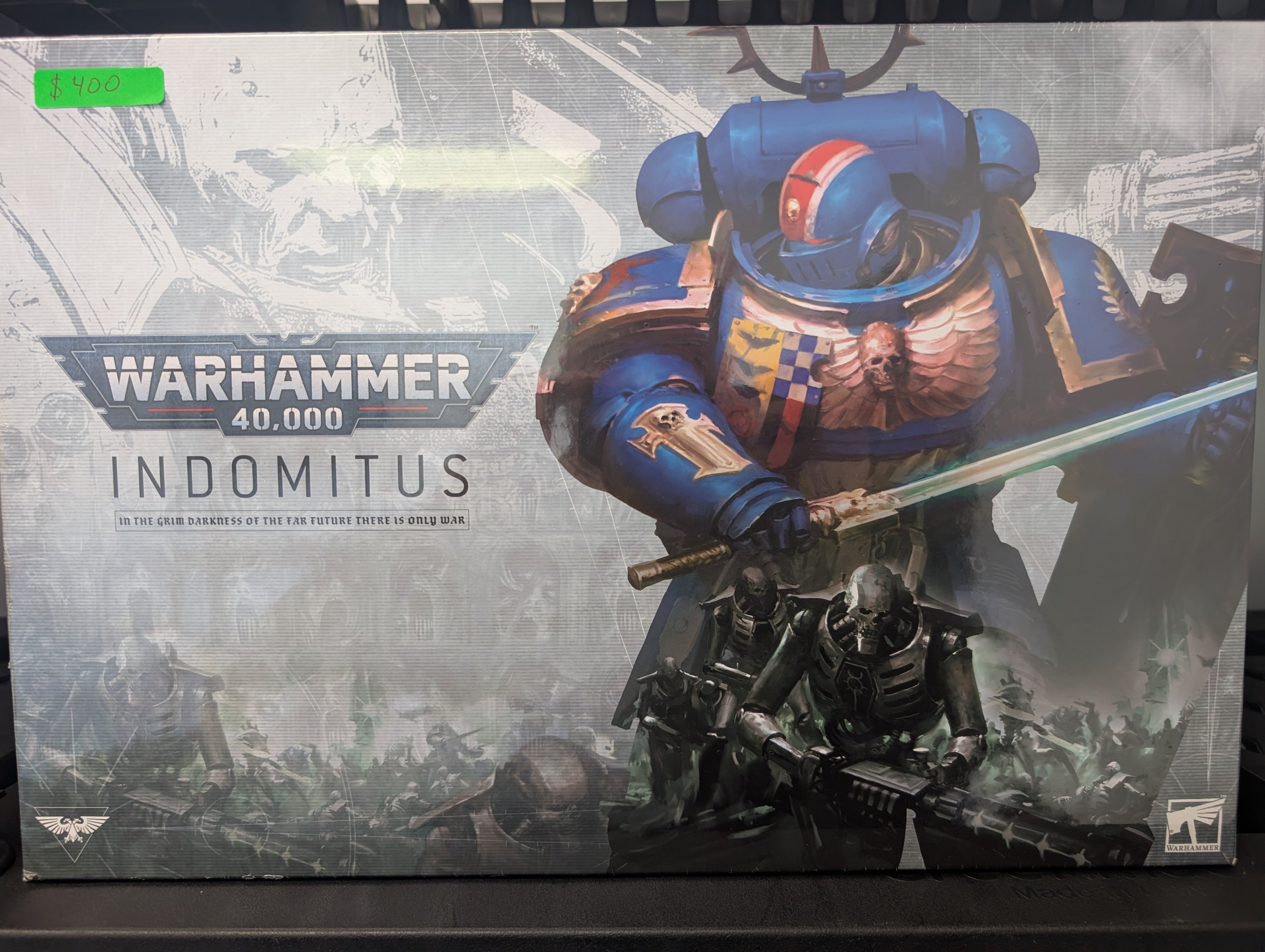 Consignment- 40k Indominus (9th starter box) (new)